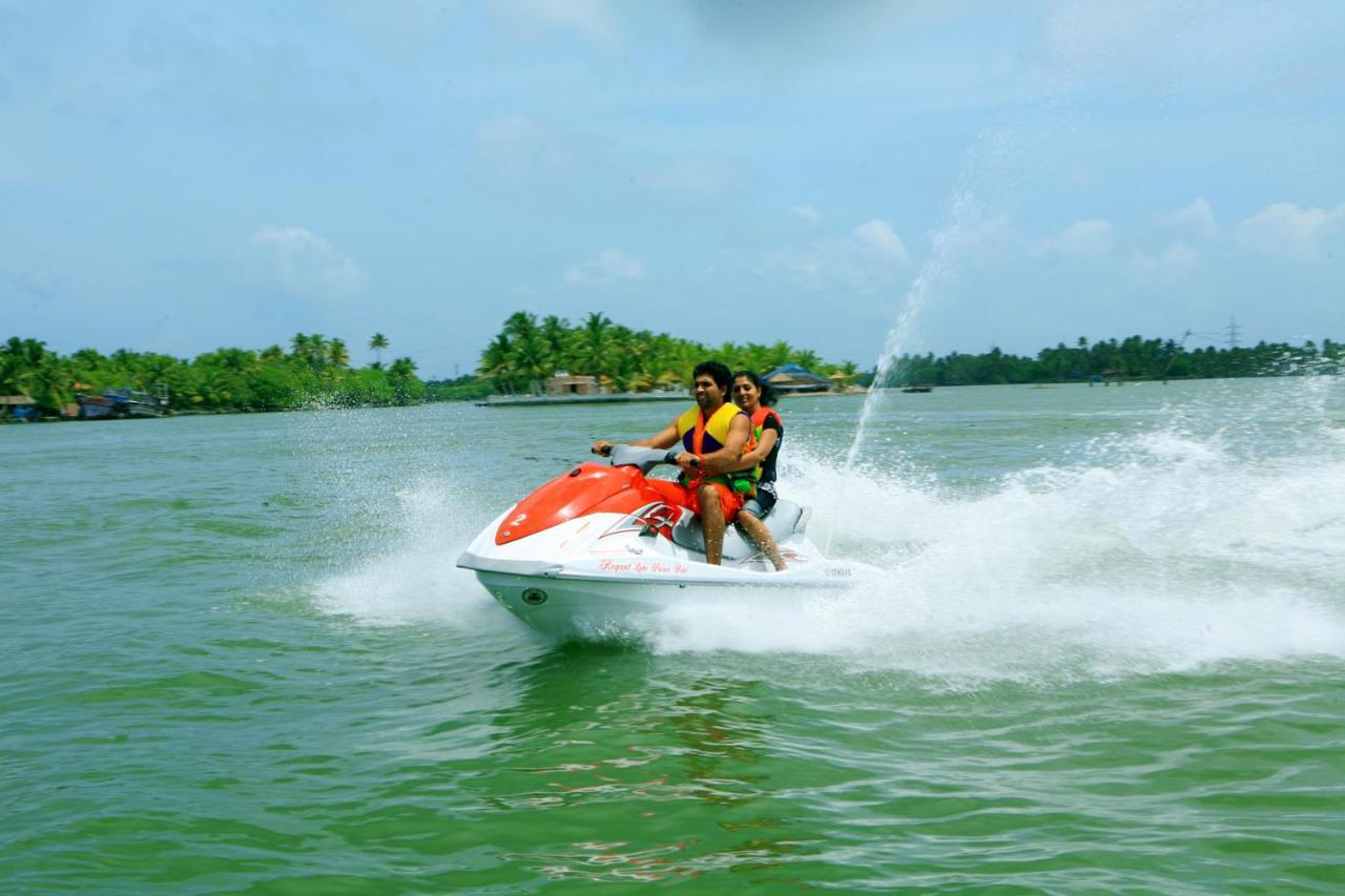 Regant Lake Village, Kollam. Chavara Bagian luar foto